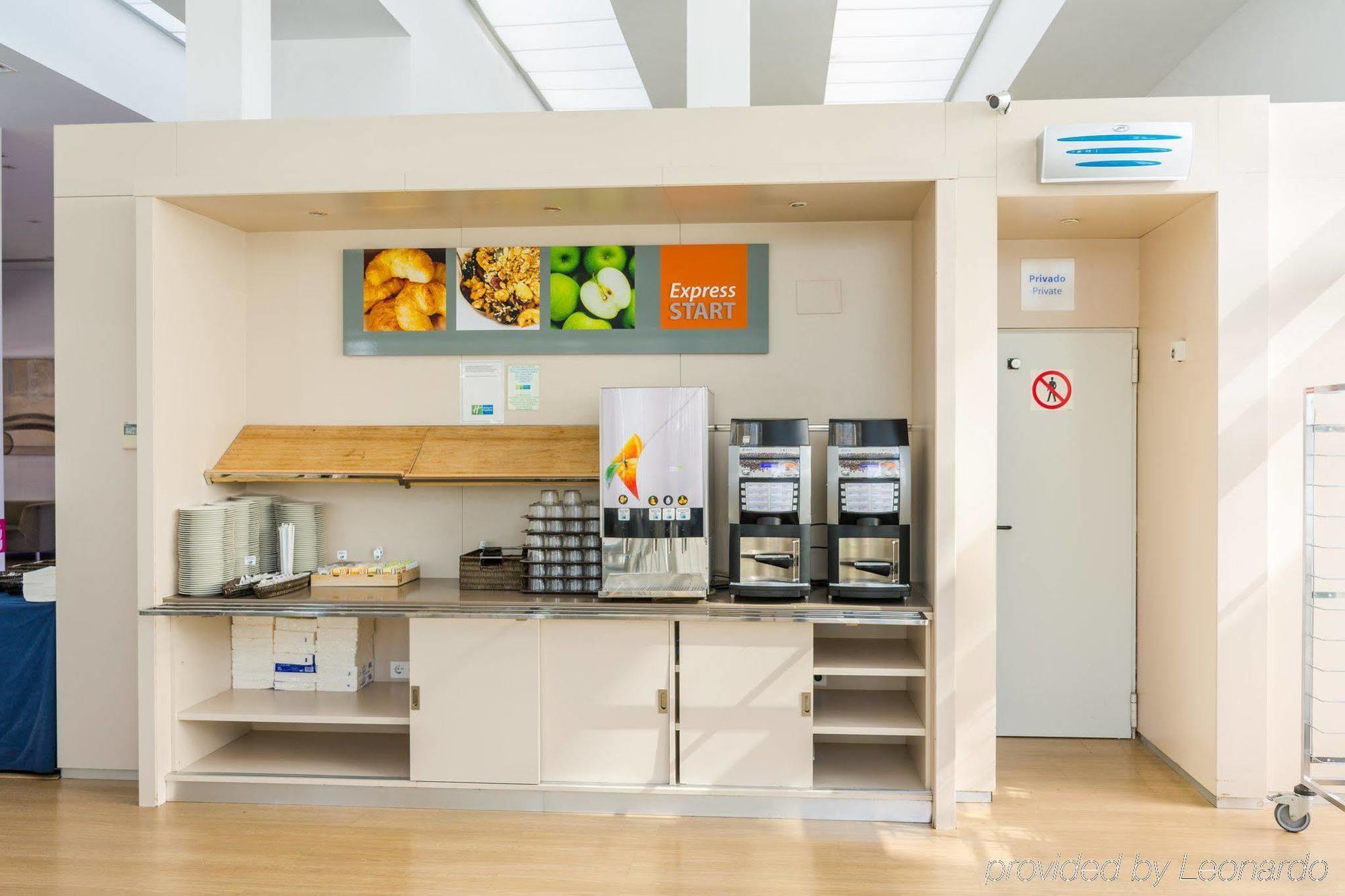 Holiday Inn Express Madrid Leganes By Ihg מראה חיצוני תמונה